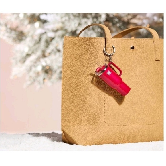 Stanley Mini Quencher Tumbler Keychain Ornament Red Delicious pink red sparkle - Picture 2 of 2